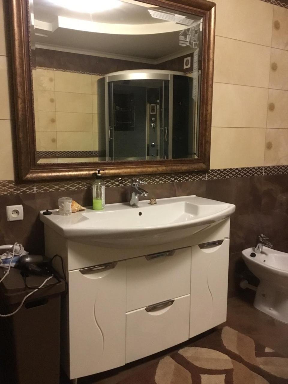Затишний Дім 亚列姆切 外观 照片