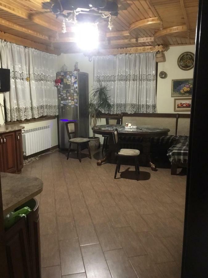 Затишний Дім 亚列姆切 外观 照片